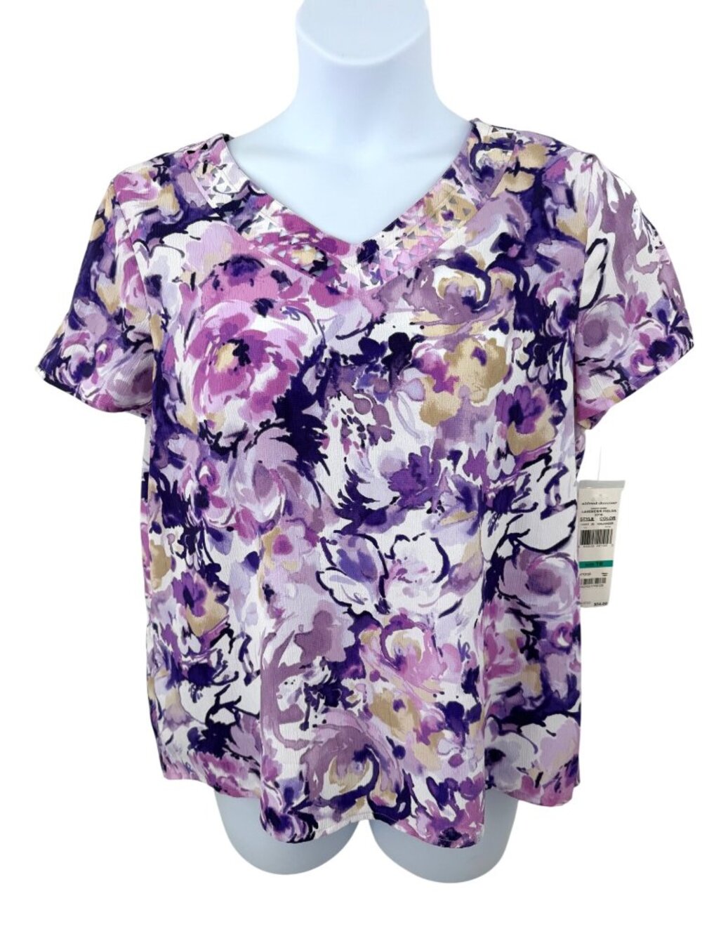 NWT Alfred Dunner Floral Print Top W/ Laser Cut V-Neck Purple Lavender Fields 16
